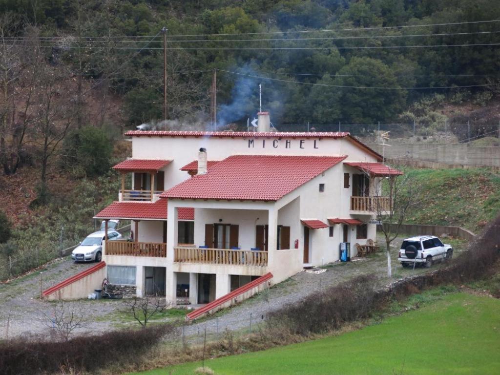Michel Studios Kalavryta Extérieur photo