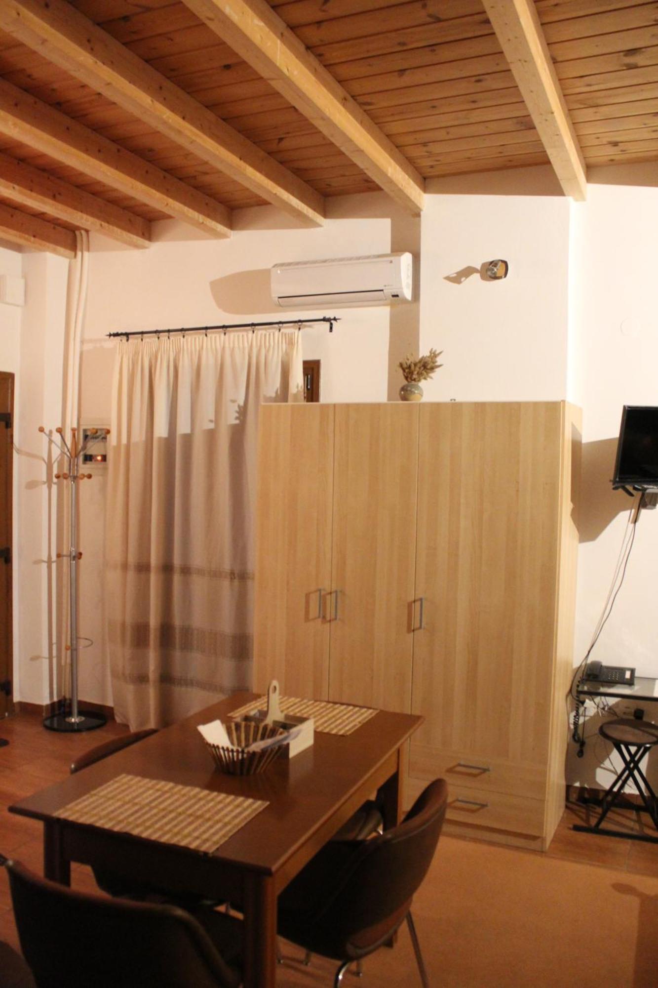 Michel Studios Kalavryta Extérieur photo