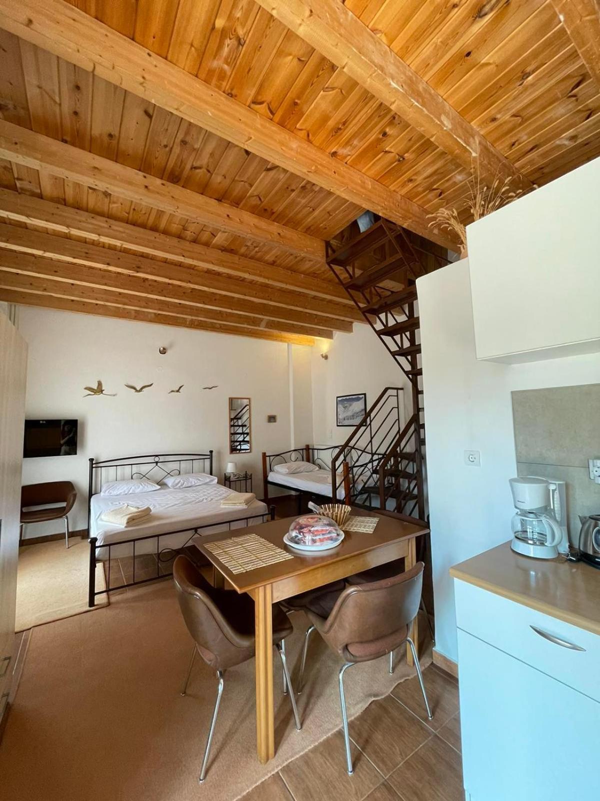 Michel Studios Kalavryta Extérieur photo