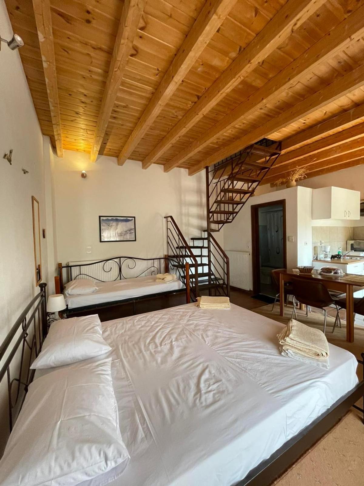 Michel Studios Kalavryta Extérieur photo